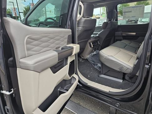 New 2026 Ford F350 Platinum w/ Platinum Plus Package AWD/4WD image 18