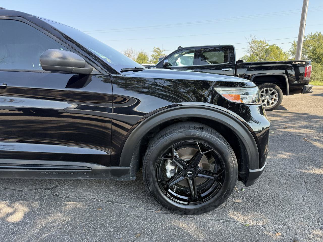 Used 2021 Ford Explorer XLT w/ Equipment Group 202A RWD image 43