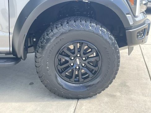 Used 2024 Ford F150 Raptor AWD/4WD image 8
