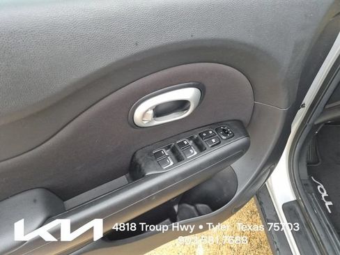 Used 2018 Kia Soul + FWD image 19