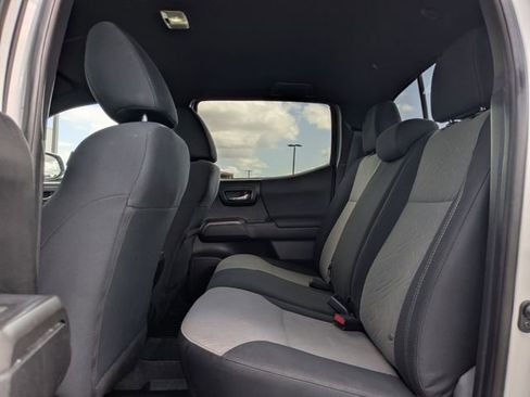Used 2021 Toyota Tacoma TRD Sport w/ Technology Package RWD image 15