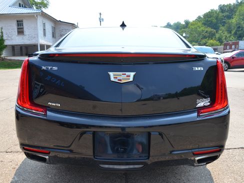 Used 2018 Cadillac XTS Luxury AWD/4WD image 6