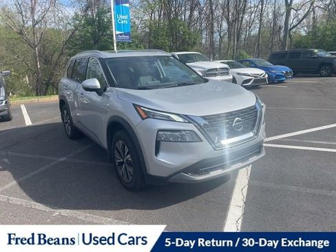 Used 2021 Nissan Rogue SV w/ Premium Package image 1