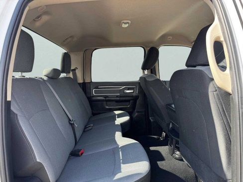 Used 2019 RAM 3500 Big Horn image 45