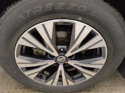 Used 2021 Nissan Rogue SV FWD image 31
