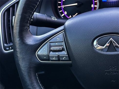 Used 2017 INFINITI Q50 3.0t Premium w/ Driver Assistance Package image 22