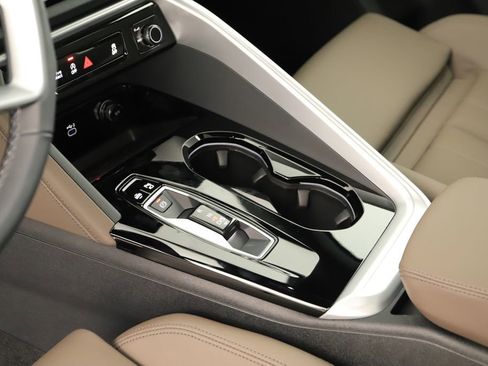 New 2025 Audi Q5 Prestige AWD/4WD image 17