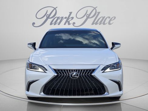 Used 2025 Lexus ES 350 w/ Premium Package FWD image 7