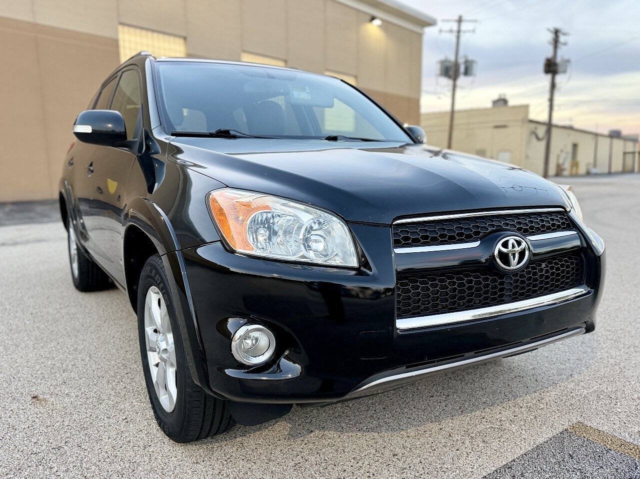 Used 2012 Toyota RAV4 Limited w/ Premium Plus Value Pkg AWD/4WD image 9