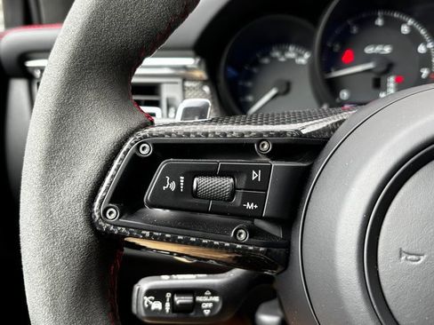 Certified 2025 Porsche Macan GTS image 15