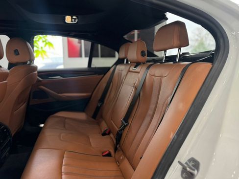 Used 2022 BMW 540i xDrive w/ M Sport Package image 16