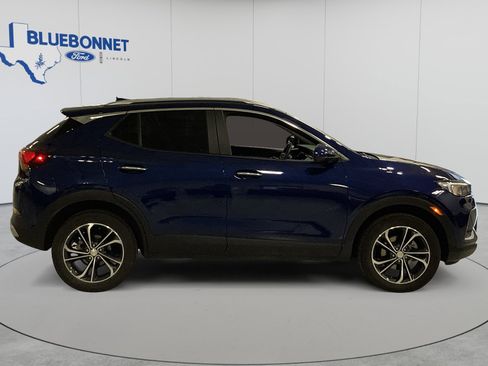 Used 2023 Buick Encore GX Select w/ Safety Package II AWD/4WD image 4
