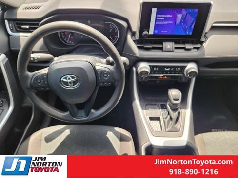Used 2024 Toyota RAV4 XLE FWD image 26