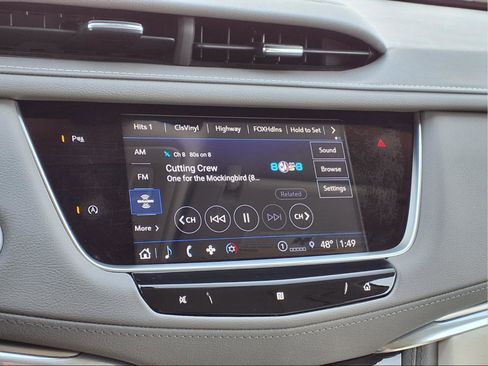 Used 2021 Cadillac XT5 Premium Luxury w/ LPO, Floor Liner Package image 25