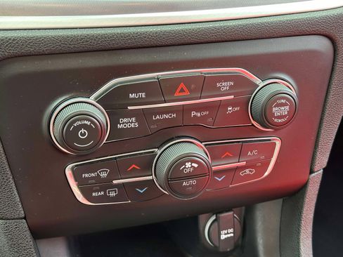 Used 2020 Dodge Charger Scat Pack image 30