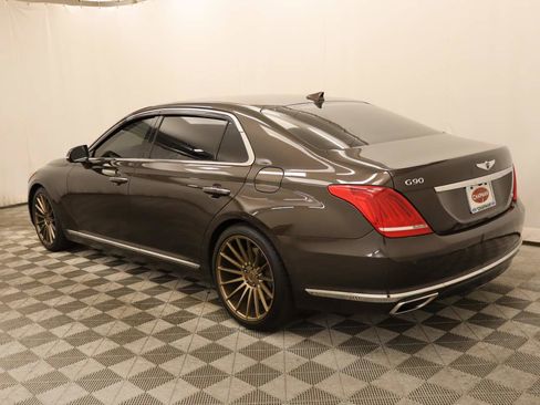 Used 2017 Genesis G90 5.0 Ultimate RWD image 3