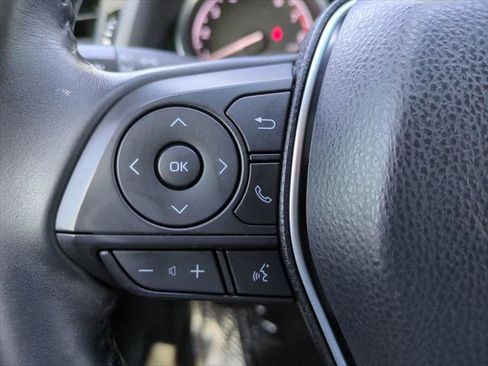 Certified 2018 Toyota Camry SE w/ Convenience Package image 22