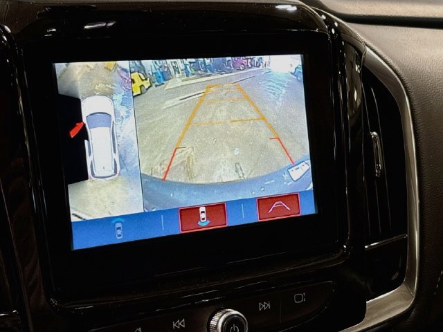 Used 2019 Chevrolet Traverse LT w/ LT Premium Package AWD/4WD image 14
