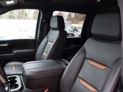 Used 2023 GMC Sierra 3500 AT4 w/ AT4 Preferred Package image 5