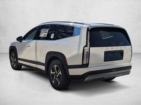 New 2026 Hyundai Ioniq 9 SE image 9