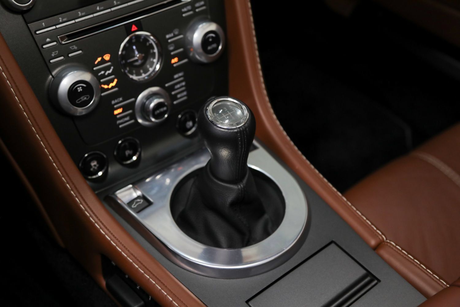 Used 2012 Aston Martin V8 Vantage N420 RWD image 44