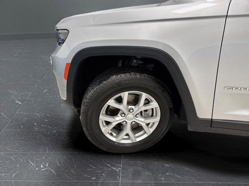 Used 2023 Jeep Grand Cherokee L Limited w/ Luxury Tech Group II image 38