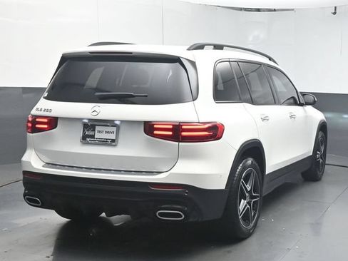 Used 2026 Mercedes-Benz GLB 250 image 7