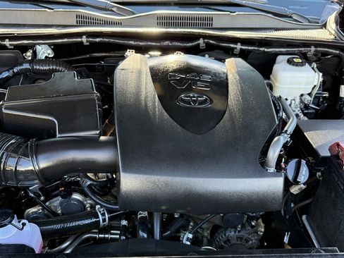 Certified 2023 Toyota Tacoma TRD Off-Road w/ Technology Package image 33