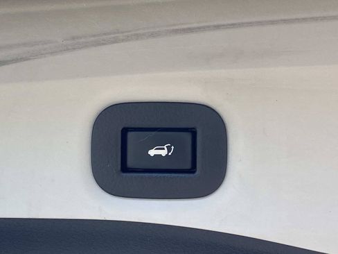 Used 2015 Nissan Rogue SL w/ SL Premium Package AWD/4WD image 12
