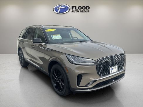 New 2025 Lincoln Aviator AWD w/ Equipment Group 101A image 1