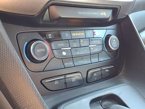 Used 2020 Ford Transit Connect XLT FWD image 26