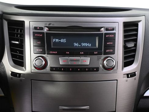 Used 2012 Subaru Legacy 2.5i Premium AWD/4WD image 29