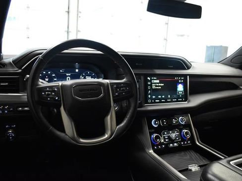 Used 2022 GMC Yukon Denali AWD/4WD image 23