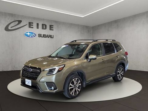 Used 2023 Subaru Forester Limited AWD/4WD image 2