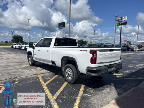 Used 2026 Chevrolet Silverado 2500 LT AWD/4WD image 3