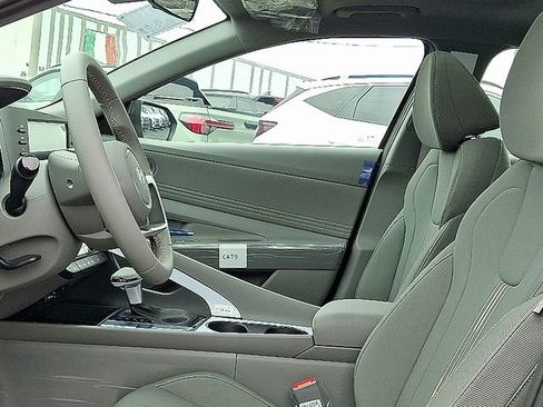 New 2026 Hyundai Elantra SEL Sport Premium FWD image 6