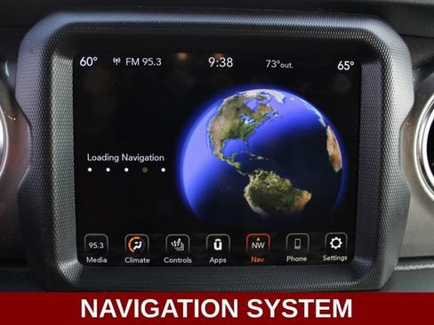 Used 2020 Jeep Wrangler Unlimited Sahara AWD/4WD image 3