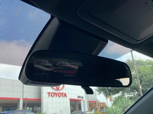 Used 2023 Toyota RAV4 SE AWD/4WD image 25