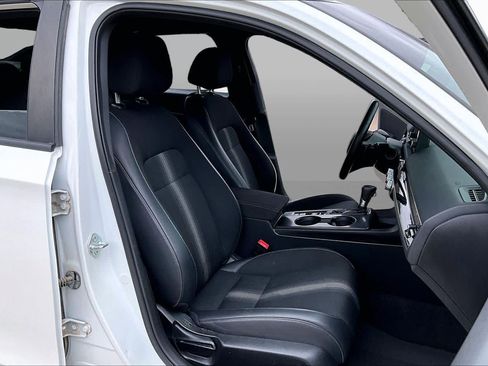 Used 2022 Honda Civic Sport image 9