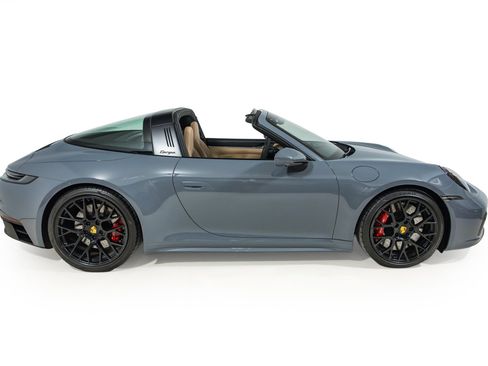 Used 2024 Porsche 911 Targa 4 GTS image 18