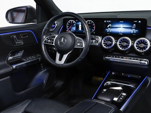 Certified 2022 Mercedes-Benz GLB 250 4MATIC image 12