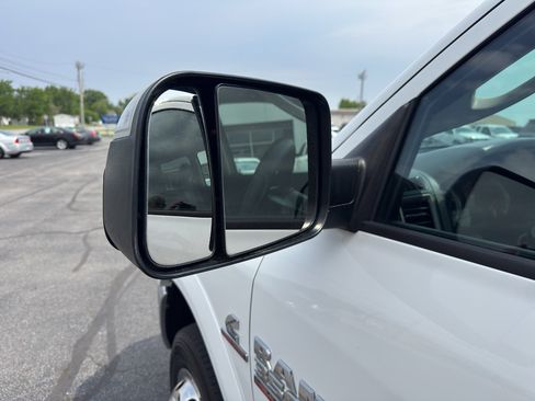 Used 2016 RAM 3500 Tradesman w/ Chrome Appearance Group AWD/4WD image 19