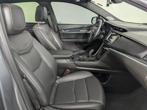 Used 2022 Cadillac XT5 Premium Luxury image 22