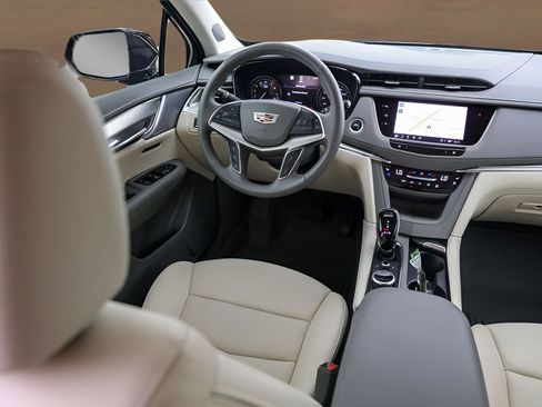 Certified 2023 Cadillac XT5 Premium Luxury w/ Technology Package FWD image 27