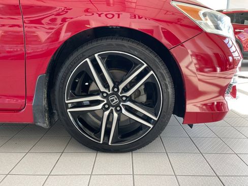 Used 2017 Honda Accord Sport image 16