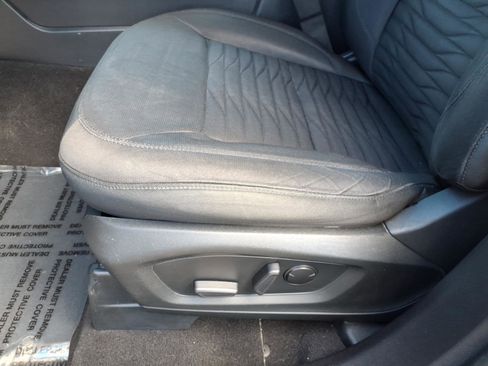 Used 2020 Ford Explorer XLT w/ Class III Trailer Tow Package image 16