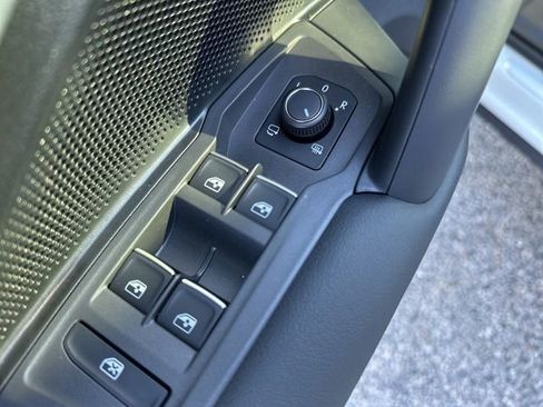 New 2026 Volkswagen Tiguan SEL R-Line image 17