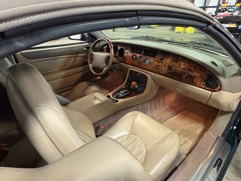 Used 1998 Jaguar XK8 Convertible RWD image 26