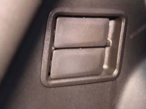 Used 2023 GMC Acadia SLE w/ LPO, Floor Liner Package AWD/4WD image 17