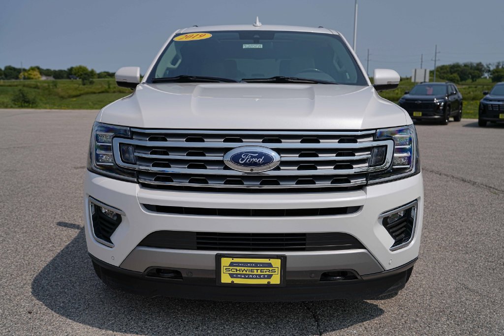 Used 2019 Ford Expedition Limited w/ Equipment Group 302A AWD/4WD image 2